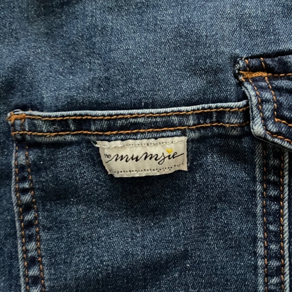 The Mumsie Overall Shorts - Picture 2 of 3